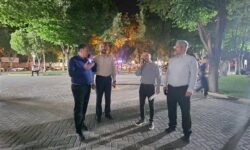 بازدید شبانه مجموعه مدیریت شهری از پارك‌های سطح شهر گلپایگان