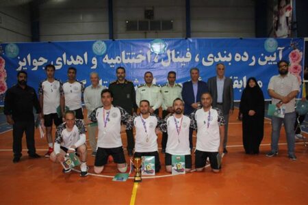شهرداری گلپایگان نائب قهرمان جام والیبال ادارات و كارخانجات شهرستان شد