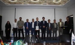 تجلیل از علی رحیمی، نائب قهرمان كاراته جهان، با حضور مسئولین شهرستان
