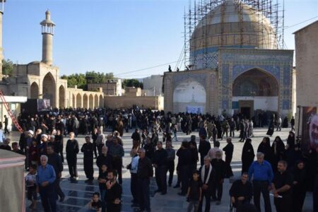 طنین فریاد وفاداری در زادگاه شهید سلامی؛ امت قدردان سردار سرافراز مقاومت